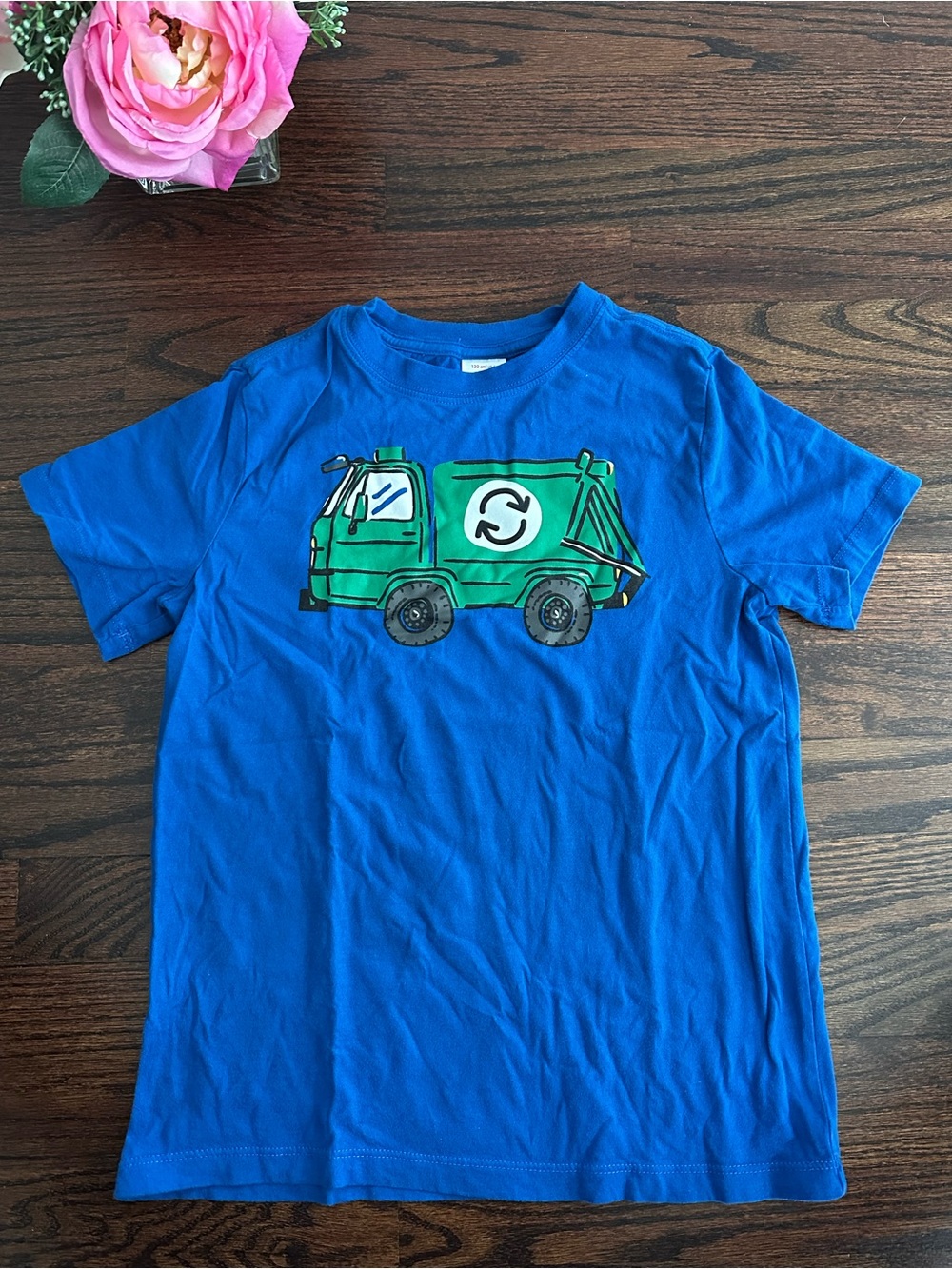 Hanna Andersson recycling truck shirt, size 130/8US